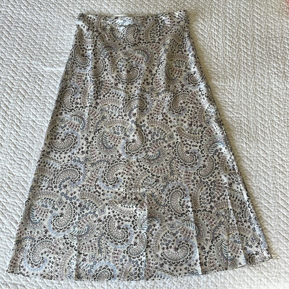 LOFT skirt, size Medium - Picture 1 of 9